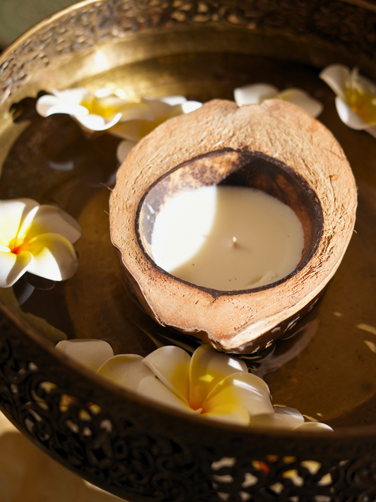 Sundari Coconut Shell Floating Candle
